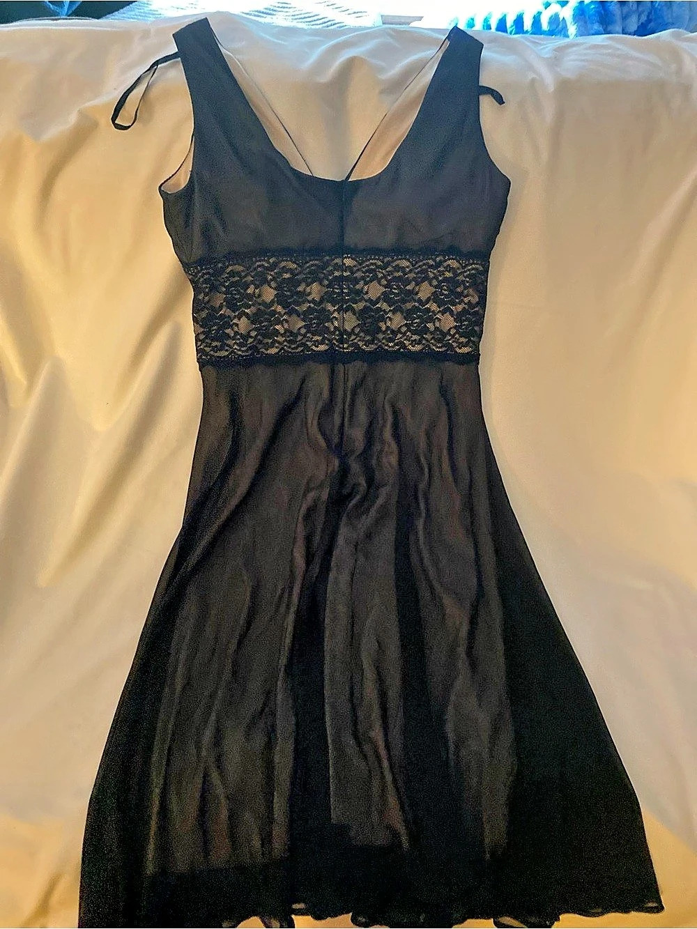 connected apparel Lace Mini Dress in Black Size 8P NWT